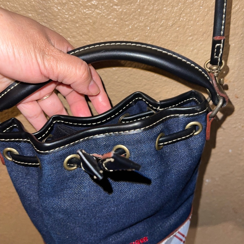 Tommy - Picture 3 of 7